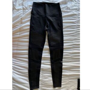 Alo Yoga Moto Leggings (black)